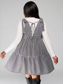SHEIN PETITE CURVE Plus Size Women Casual V-Neck Black & White Plaid Tie-Up Dress, Suitable For Vacation - Black and White - View 2