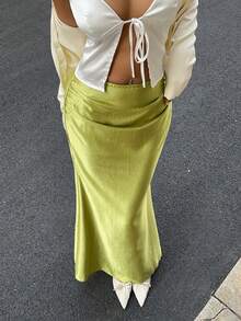 SHEIN Unity Women's Green Low-Waist Satin Mermaid Skirt, Versatile Fashion Staple, Suitable For Party, Date, Beach, Holiday, Sexy & Charming, Autumn, Back To School, Christmas - Green - View 7