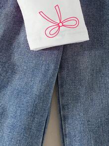 女孩休闲可爱圆领插肩袖宽松短款蝴蝶印花 T 恤和松紧腰直筒宽松牛仔裤，3D 蝴蝶结设计，适合所有季节，适合返校装 - 白色 - 查看 3