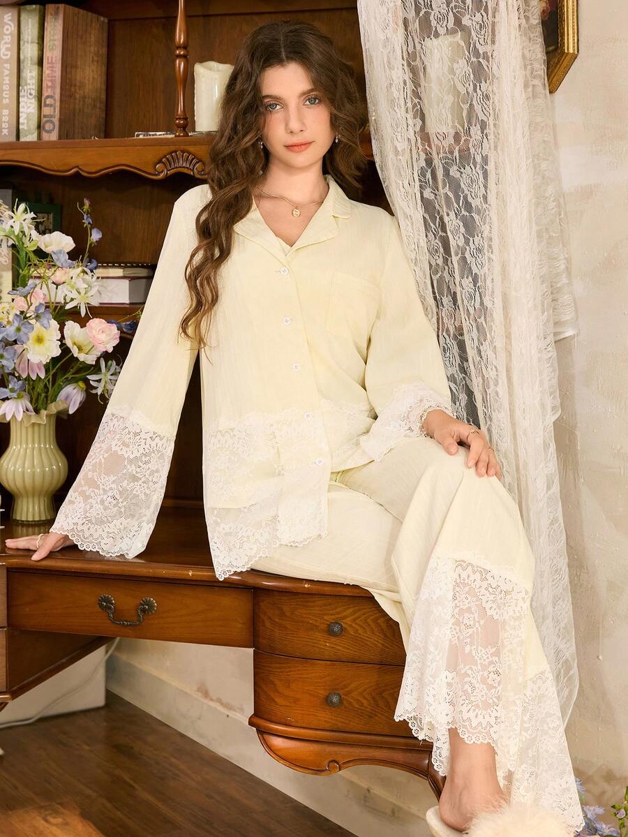 女士优雅浪漫夸张蝴蝶吊带背心和蕾丝拼接杏色编织三件套睡衣套装 蕾丝睡衣套装 新娘睡衣套装 蕾丝睡衣套装，冬季服装 - 杏色 - 查看 1