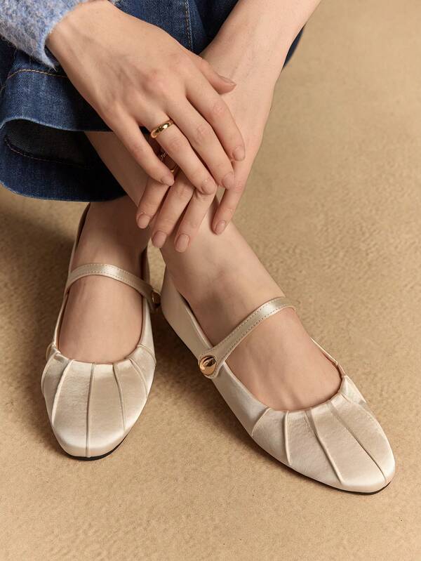 Rosivie 2025 Summer New French Square Toe Versatile Black Hollow Woven Strap Low Vamp Breathable Comfortable Flat Women Shoes For Christmas