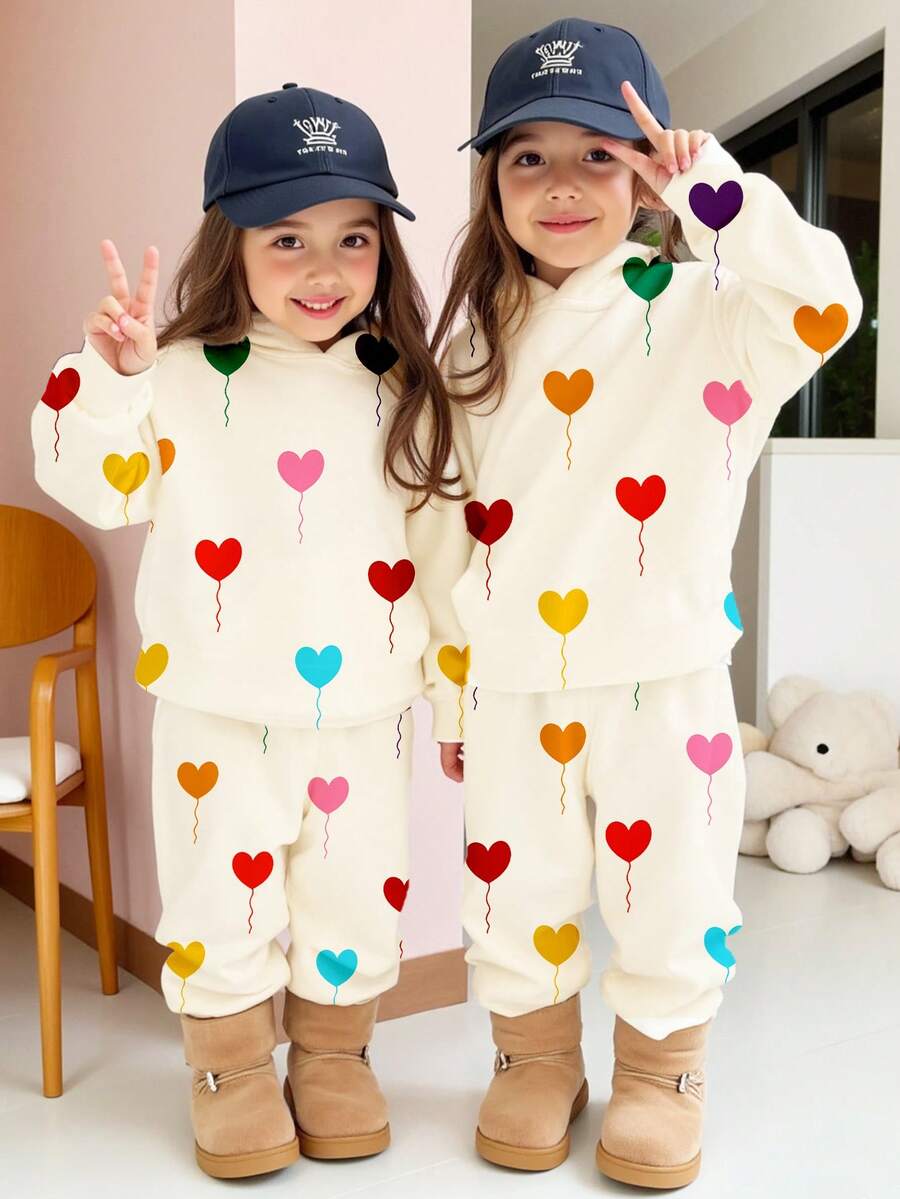 SHEIN Bộ quần áo nỉ và áo hoodie in hình trái tim nhiều màu sắc dễ thương và thoải mái cho bé gái mùa thu/đông, trang phục thoải mái cho bé gái vào mùa thu/đông - Nhiều màu - Xem 1