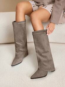 Daringsoles Giày bốt cao cổ mũi nhọn, đế dày, chất liệu da lộn, có tua rua, dáng ôm, dành cho nữ - Màu Xám nhạt - Xem 1