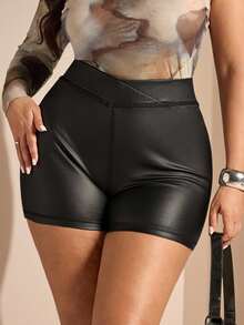 SHEIN BAE 大码女式休闲日常通勤简约纯黑色PU皮革交叉V腰短裤 - 黑色 - 查看 6