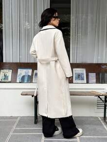 SHEIN EZwear 2025新款秋季女式时尚长袖外套，撞色翻领和口袋设计，适合外出穿搭和街头服饰。 - 杏色 - 查看 2