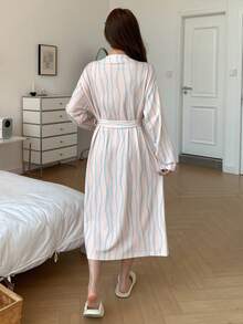 DAZY Women's Long Puppy Wave Pattern Bathrobe - Beige - View 2