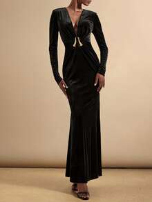 Vesra Deep V-Neck Straight Shoulder Long Sleeve Fishtail Dress, Luxurious High-End Evening Gown With Metal Buckle Decor For Women - Multicolor - View 3