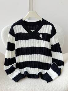 SHEIN Tween Girl Striped Sweater Suitable For Casual Wear, Back To School Wear, Home Style, Daily Wear, School Wear, Travel Wear, Sports Wear, Winter Wear, Christmas Wear, New Year Wear, Preppy Style Autumn Winter White And Black Striped Sweater Knit Sweater Cute Sweater Unisex Cable Knit Sweater - Black and White - View 4