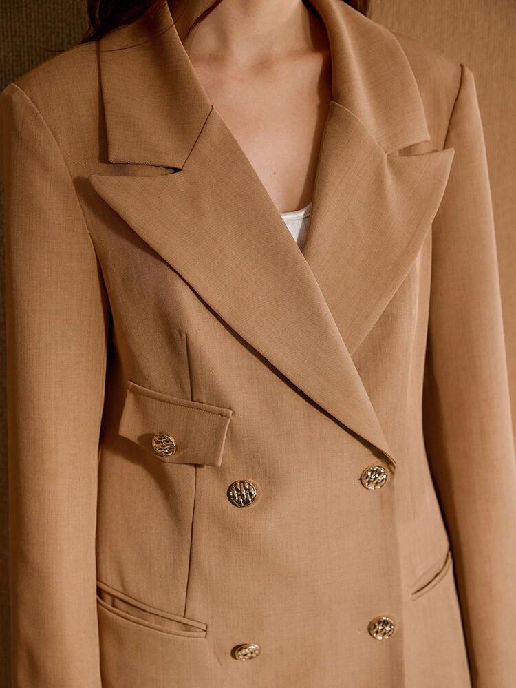 PEAK COLLAR DOUBLE BREASTED PLACKET BLAZER