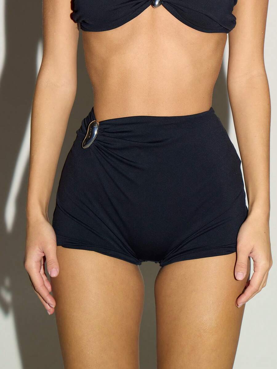 MUSERA Short mini en métal argenté avec taille froncée. Idéal pour l'automne, l'hiver, les sorties, le décontracté, le sexy, les soirées et les fêtes - Noir - Voir 1