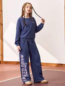 JNSQ 青少年女孩两件套服装 - 宽松图案字母印花长袖运动衫 + 长款运动裤套装，适合秋冬日常穿着、户外活动、度假、街头服饰、派对和休闲 - 藍色 - 查看 4