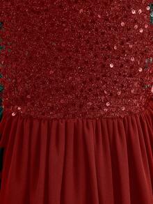 Elegantes Kleid für Tween-Mädchen, hochwertig, dunkelgrün, ärmellos, mit Pailletten-Taille, figurbetonter Passform und asymmetrischem Saum