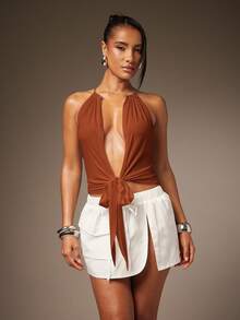 Hauture Top z wiązaniem z przodu i głębokim dekoltem typu halter z naszyjnikiem w kształcie pierścienia - Rdzawy brązowy - Zobacz 3