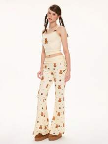 ROMWE Kawaii 两件套女士可爱小熊刺绣蕾丝上衣和小熊印花喇叭裤套装 - 杏色 - 查看 5