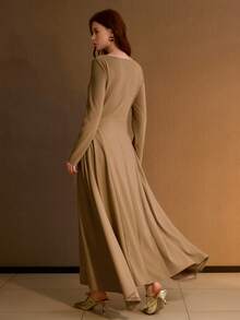 MOTF PREMIUM 船领针织连衣裙，深卡其色 - 卡其色 - 查看 4