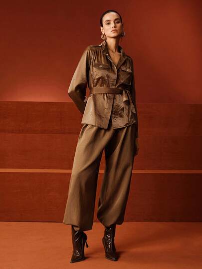 Anewsta Brun stående krage med knytning i midjan, elegant långärmad damskjorta med fickdekorationer