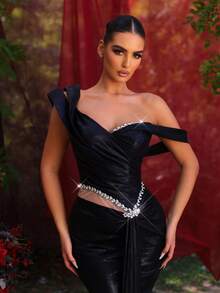 Glamrae 优雅奢华的黑色弹性涂层面料，手工水钻装饰，不对称领口，3D 袖腰，透明镂空美人鱼下摆，正式晚礼服 - 黑色 - 查看 2