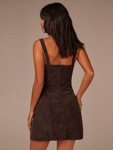 Athîral 女士纯色镂空系腰性感无袖时尚连衣裙，银色镂空装饰，PU材质，适合秋季音乐节外出穿着。咖啡棕色纯色无袖简约皮质迷你连衣裙/波西米亚嬉皮风/芝加哥音乐节/演唱会/外出/返校/夜生活/时尚连衣裙/Y2K风格女装/约会之夜/秋季女装/复古做旧皮裙/水洗仿皮连衣裙，迷你连衣裙 - 棕色 - 查看 5