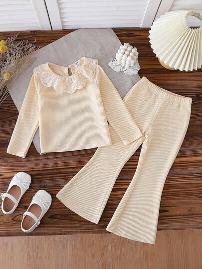 SHEIN Vintaside Kids 两件套女童时尚纯色刺绣领圆领长袖T恤搭配松紧腰直筒喇叭裤，适合休闲、运动、返校、春秋季穿着。