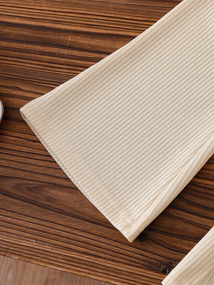 SHEIN Vintaside Kids 两件套女童时尚纯色刺绣领圆领长袖T恤搭配松紧腰直筒喇叭裤，适合休闲、运动、返校、春秋季穿着。 - 杏色 - 查看 7