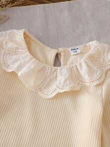 SHEIN Vintaside Kids 两件套女童时尚纯色刺绣领圆领长袖T恤搭配松紧腰直筒喇叭裤，适合休闲、运动、返校、春秋季穿着。 - 杏色 - 查看 5