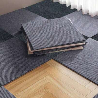 10片装 30x30厘米 易安装自粘条纹地毯，适用于办公室、客厅和卧室，底部带铝箔 - 无残留，可自由拼接