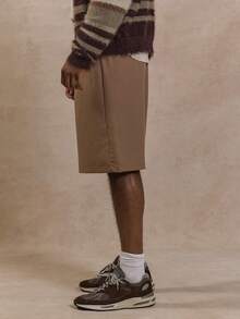 Musero 长款褶皱修身短裤 D 形环同色系腰带 秋冬衣橱 - 卡其色 - 查看 3