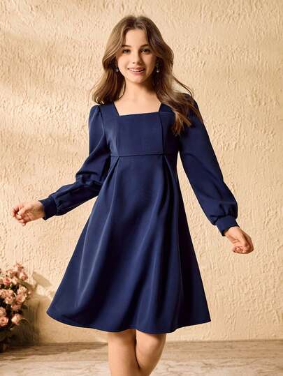 少女优雅简约时尚方领长袖高腰短款纯色连衣裙，藏蓝色，休闲日常连衣裙，四季皆宜
