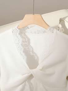 Airlisse 优雅性感扭纹蕾丝边连体衣，适合通勤，秋季 - 白色 - 查看 5