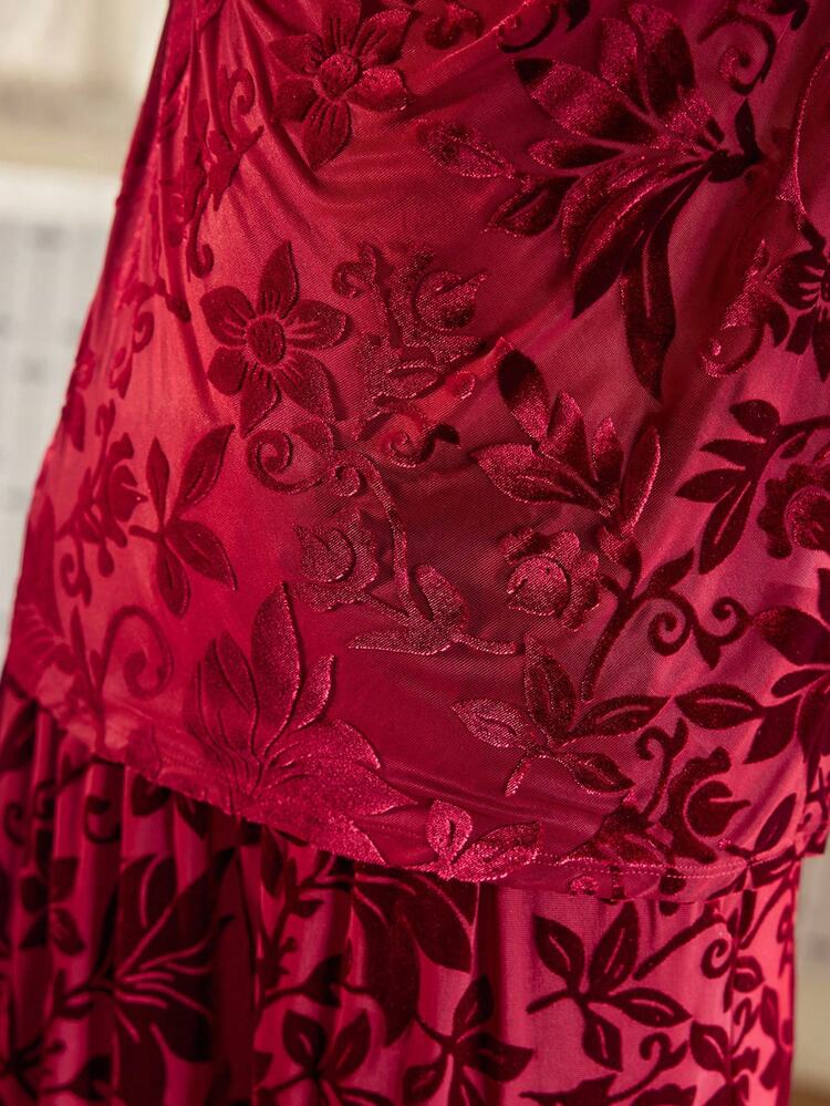 CONJUNTO DE PIJAMA COM REGATA DRAPEADA E CALÇA EM JACQUARD