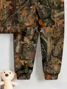 2 件套年轻男孩树叶印花圆领长袖运动衫和运动裤休闲宽松套装，秋冬 - 卡其色 - 查看 4