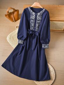 Rusticease 女士圆领半拉链长袖刺绣连衣裙 - 藏蓝色 - 查看 1