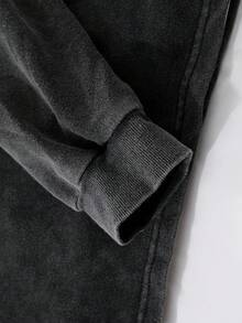 Manfinity EMRG 男士休闲印花卫衣，黑色 - 黑色 - 查看 4