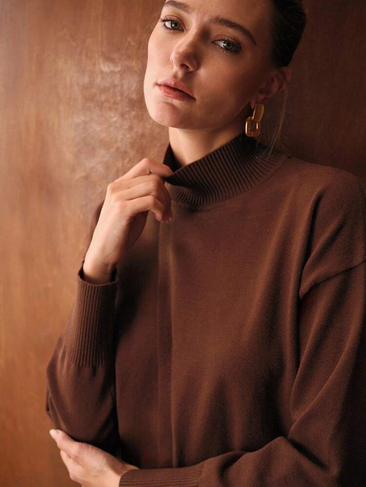 SPLIT WRAP HEM HIGH NECK SWEATER