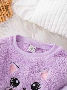 女婴可爱休闲紫色毛绒卡通图案长袖睡衣套装