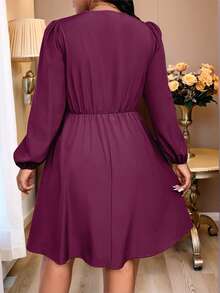 SHEIN LUNE Robe casual grande taille de couleur unie avec patchwork en dentelle, robe mi-longue avec manches lanternes et taille nouée en dentelle. Convient pour le printemps/automne, décontractée, rétro et élégante pour le quotidien et les fêtes - Fushia - Voir 2