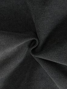 Manfinity Denimwave 男士长款黑色牛仔阔腿裤，带拉链和艺术感十足的红色龙纹装饰，宽松舒适，Y2K风格龙纹印花裤 - 黑色 - 查看 9