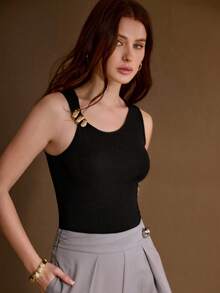 MOTF PREMIUM 女士金属装饰V领修身背心 - 黑色 - 查看 5