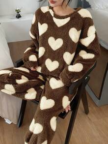 SHEIN 女士可爱爱心图案加厚抓绒睡衣套装，长袖上衣和裤子，秋冬爱心睡衣套装，咖啡色睡衣，秋季服装，蓬松舒适 - 彩色 - 查看 3