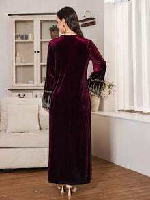 Al Najma Elegant Loose Fit Velvet Dress With Gold Embroidery Applique, Luxurious And Graceful Style, Suitable For Balls In Autumn/Winter Kaftan Jalabiya Dress - Burgundy - View 2