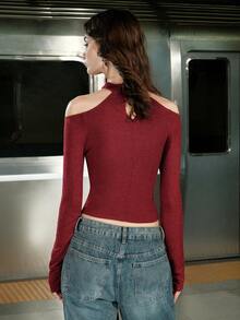 Airlisse 节日长袖T恤，闪亮针织面料，露肩弹力领口，水滴形后领，秋冬款 - 酒紅色 - 查看 3