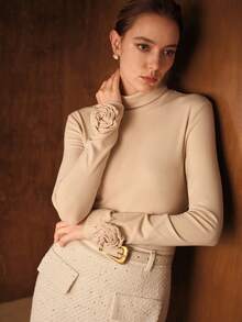 MOTF PREMIUM 高领百搭日常时尚简约打底衫，3D立体花卉袖子，修身剪裁，弹力面料，女士长袖T恤，可内搭外穿 - 杏色 - 查看 8