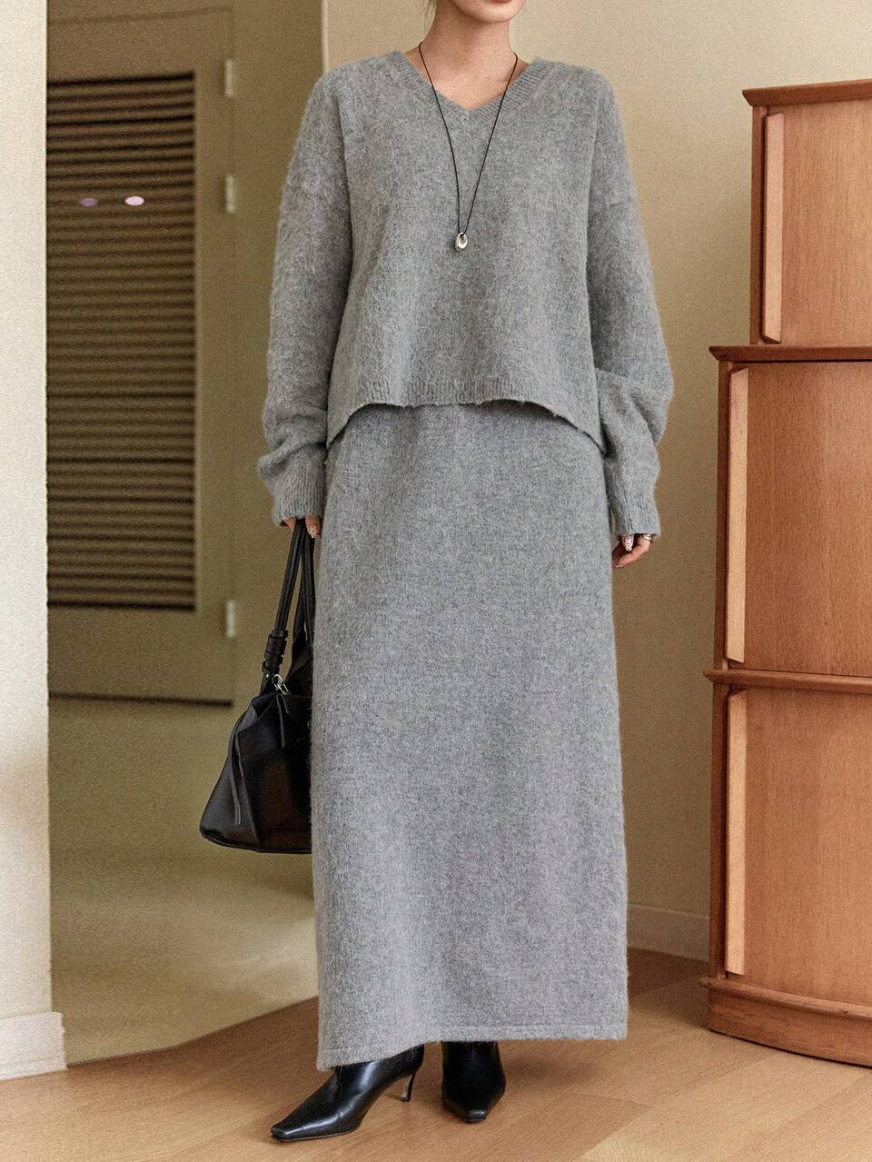 Women's Casual Solid Color Knitted Sweater And Skirt 2 Pieces Set, Autumn/Winter Business Casual Woman