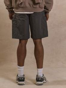 Musero 带腰带口袋细节的工装短裤，配有调节扣 - 深灰色 - 查看 4