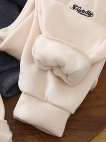 SHEIN Genkimix Kids 3件套男童休闲百搭字母刺绣落肩宽松长袖连帽衫搭配柔软宽松抽绳长裤，简约时尚设计，舒适亲肤面料，适合日常穿着、外出、冬季上学等场合。 - 彩色 - 查看 6