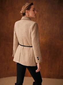 MOTF PREMIUM Áo khoác blazer cổ nhọn hai hàng khuy, chất liệu len, có thắt lưng - Màu be - Xem 5