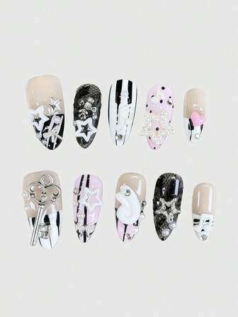 Kawaii Unghie finte in stile ballerina con bordo in pizzo, fiocco romantico a forma di cuore, ali bianche in metallo e nota musicale rosa, prodotte in serie per un look energico da ragazza, adatte per uscite quotidiane e appuntamenti