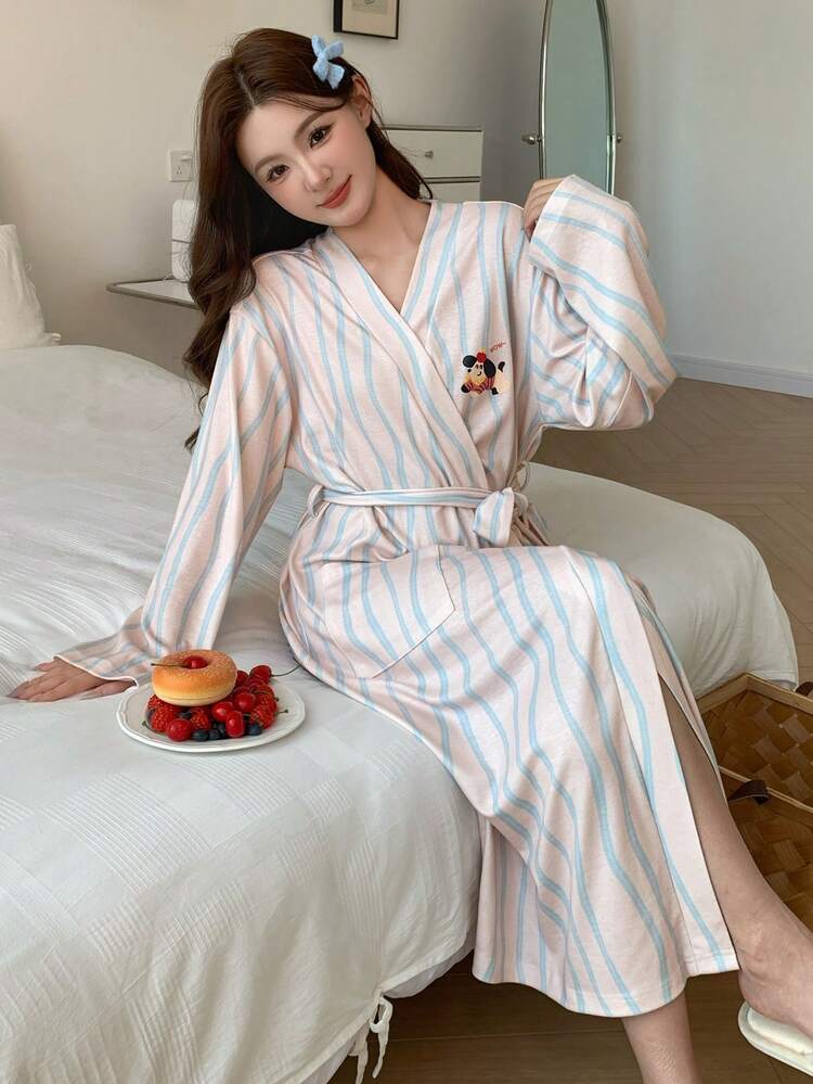 DAZY Women's Long Puppy Wave Pattern Bathrobe - Beige - View 3