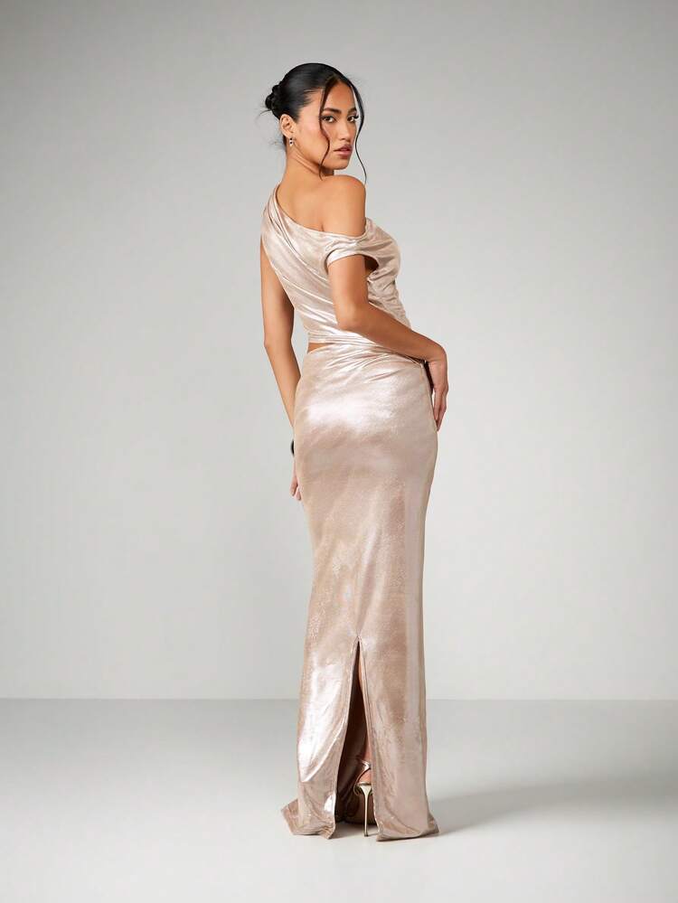 MISSGUIDED Metallic One Shoulder Maxi Dress With Cutout Detail For Evening Party Occasions