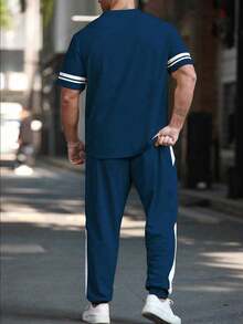 Manfinity Homme 2pcs/Set Plus Size Men Colorblock Stripe & Digit Print T-Shirt And Pants Set